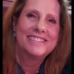 Meet your Posher, Mona